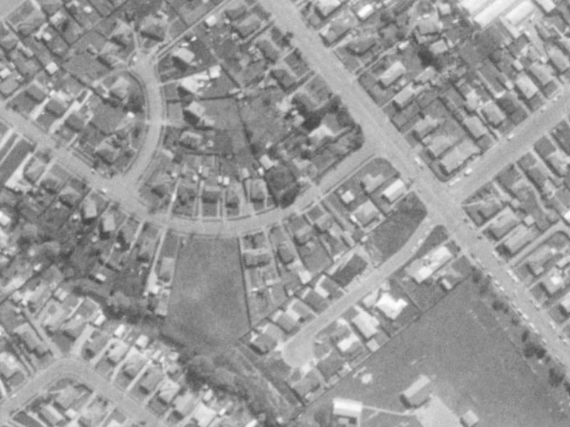 6 Glynne Crescent from the air, 1975-1979