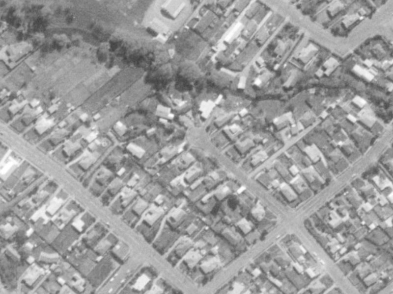 7 Weir Place from the air, 1975-1979