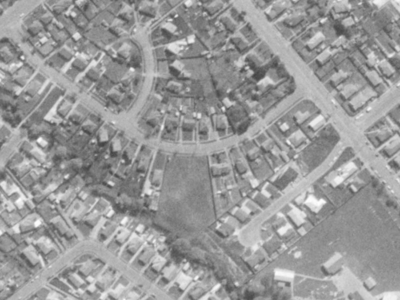14 Glynne Crescent from the air, 1975-1979