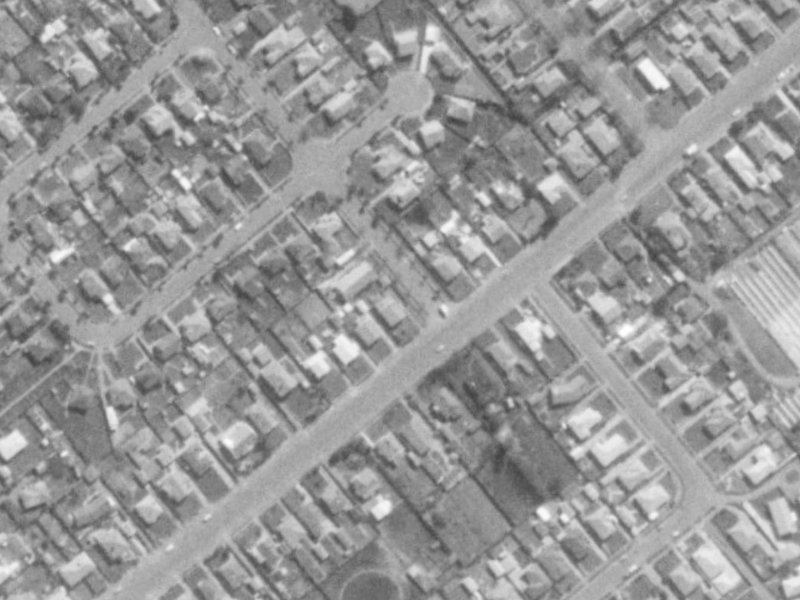 37 Stourbridge Street from the air, 1975-1979