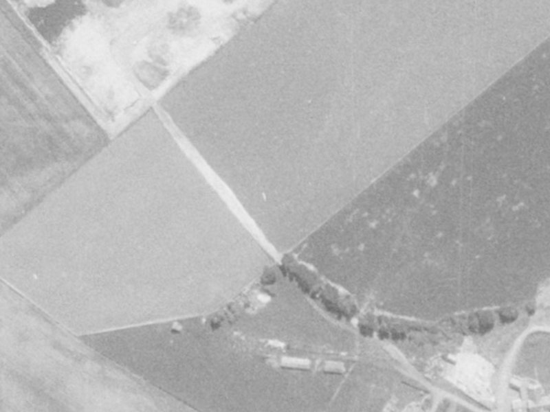 16–26 Mariposa Crescent from the air, 1975-1979