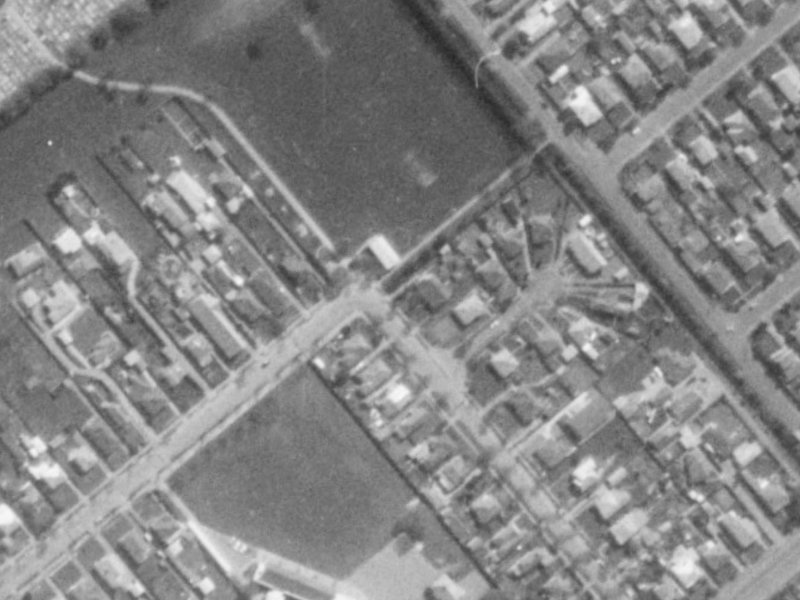 63 Studholme Street from the air, 1975-1979