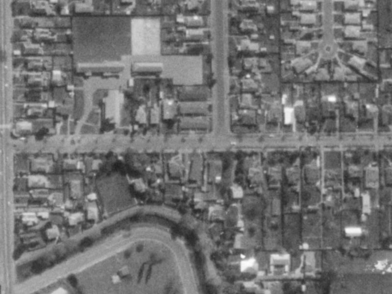 8 Fisher Avenue from the air, 1975-1979