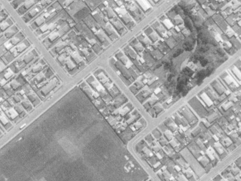 4 Waters Street from the air, 1975-1979