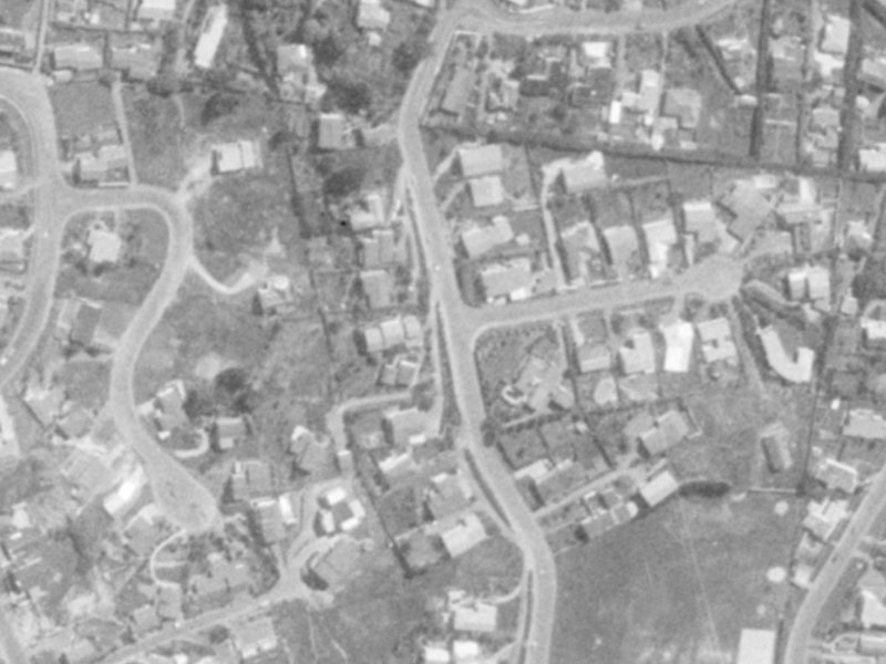 312 Cannon Hill Crescent from the air, 1975-1979
