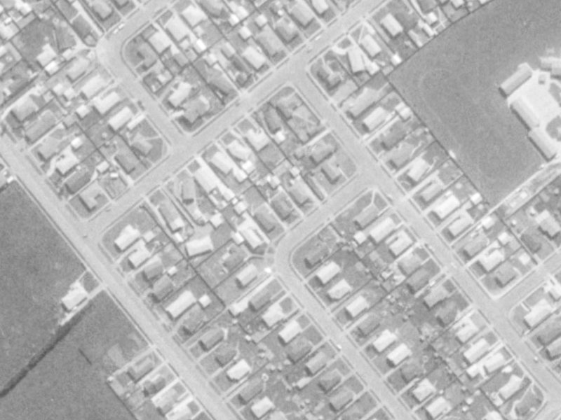 51 Leicester Crescent from the air, 1975-1979