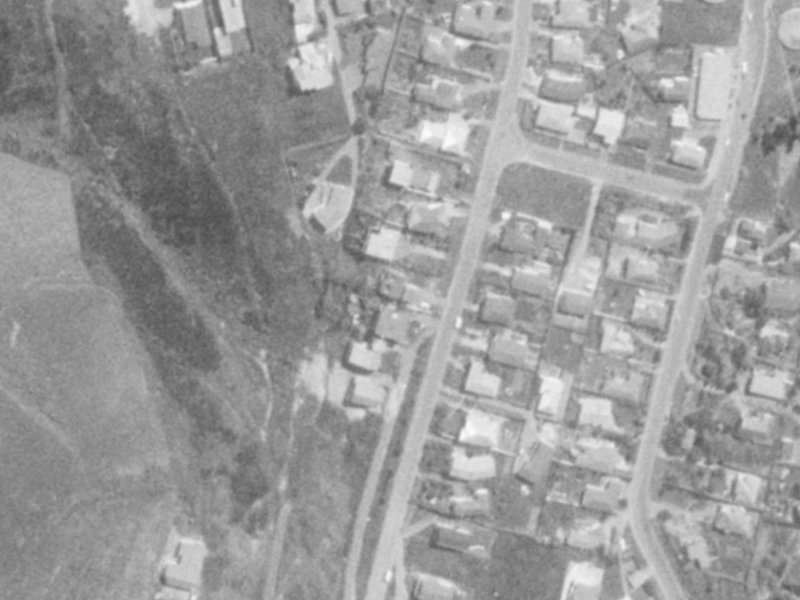 251 Cannon Hill Crescent from the air, 1975-1979