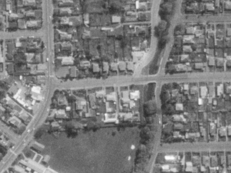 7-9 Malcolm Avenue from the air, 1975-1979