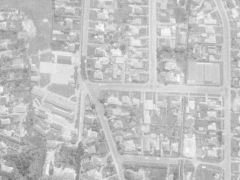 1-7 Roscoe Street from the air, 1975-1979
