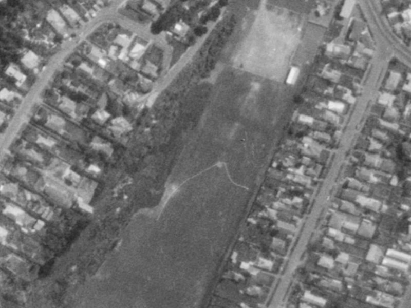 7–9 Cave Terrace from the air, 1975-1979