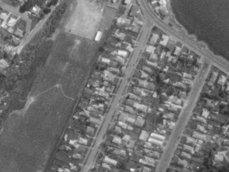 24 Wakatu Avenue from the air, 1975-1979