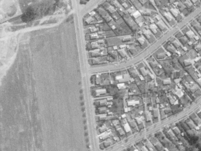 4 Stanbury Avenue from the air, 1975-1979