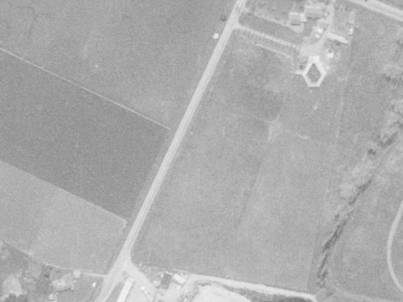 37 Riverton Terrace from the air, 1975-1979