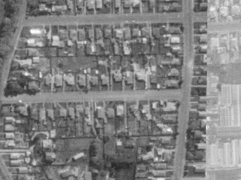 39 Riverview Street from the air, 1975-1979