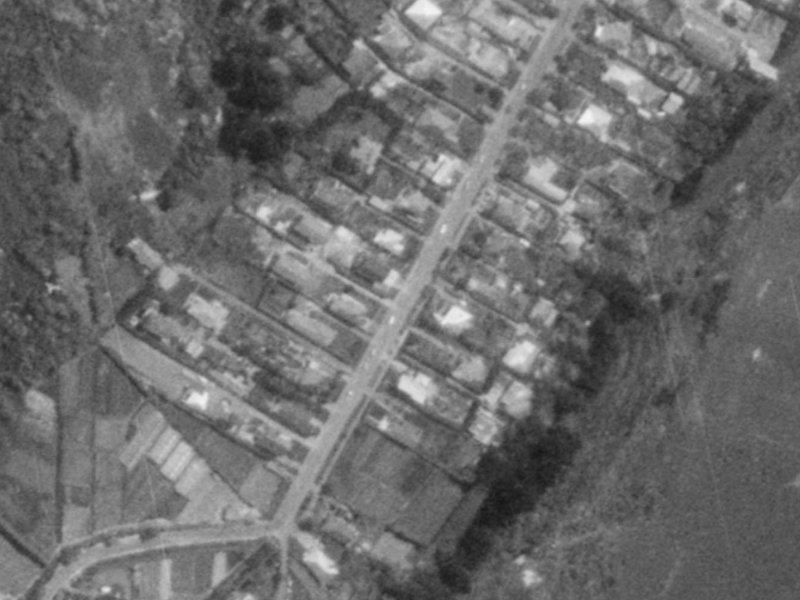 94 Moncks Spur Road from the air, 1975-1979