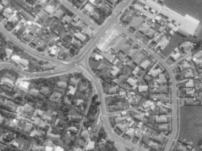 1 Centaurus Road from the air, 1975-1979
