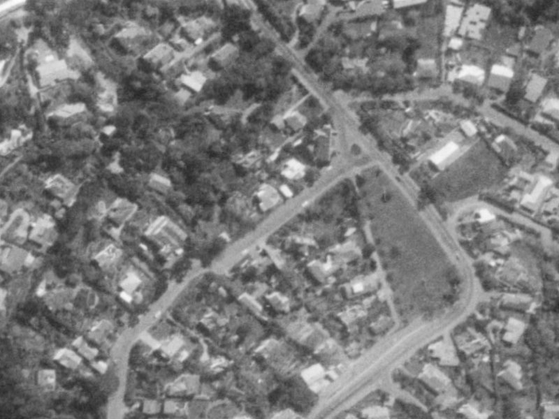 2a Macmillan Avenue from the air, 1975-1979