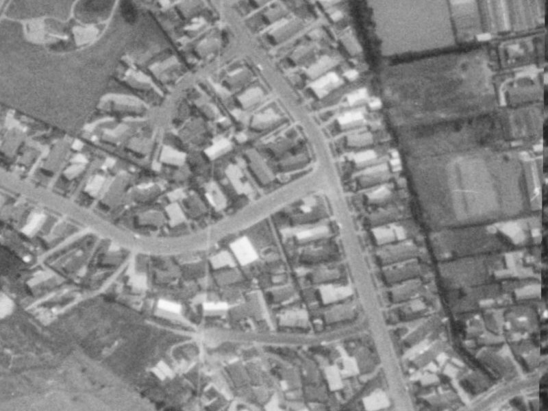 2 Gunns Crescent from the air, 1975-1979
