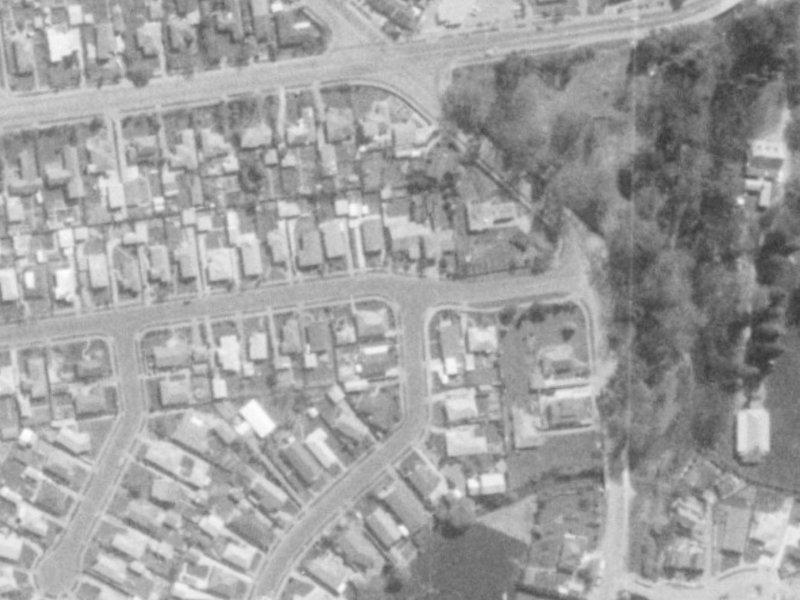 9 Hurunui Street from the air, 1975-1979