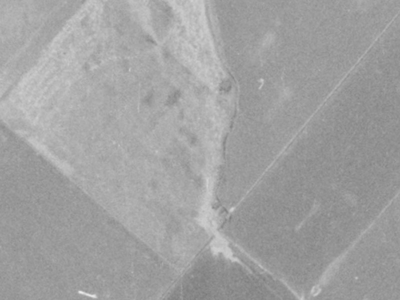 77 Caulfield Avenue from the air, 1975-1979