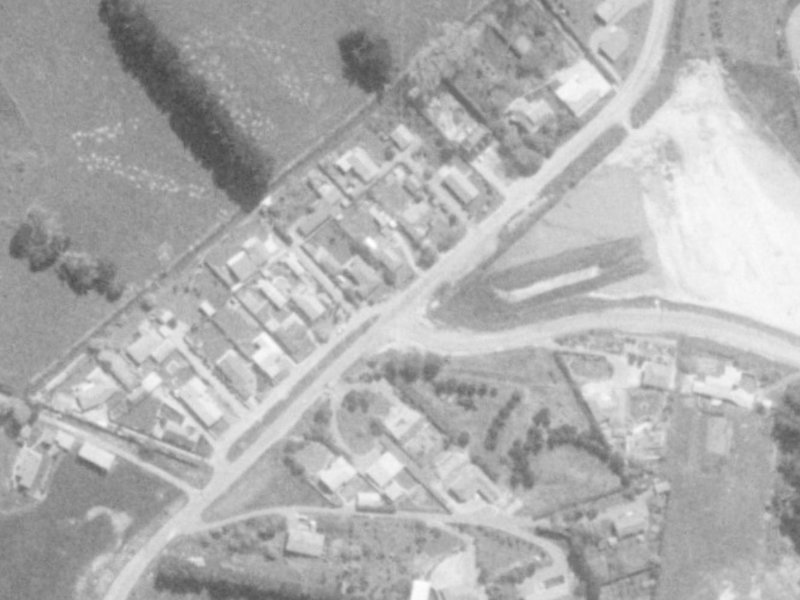 402 Cashmere Road from the air, 1975-1979