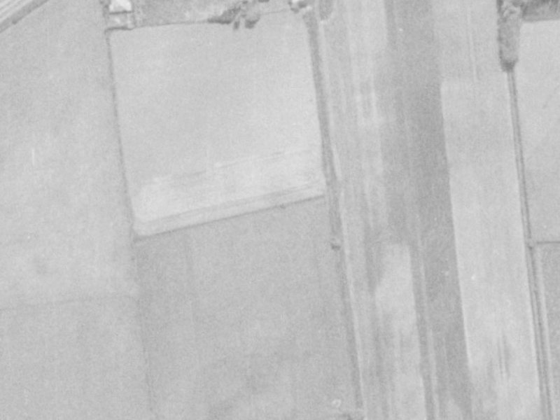 31 Whites Tramway Road from the air, 1975-1979