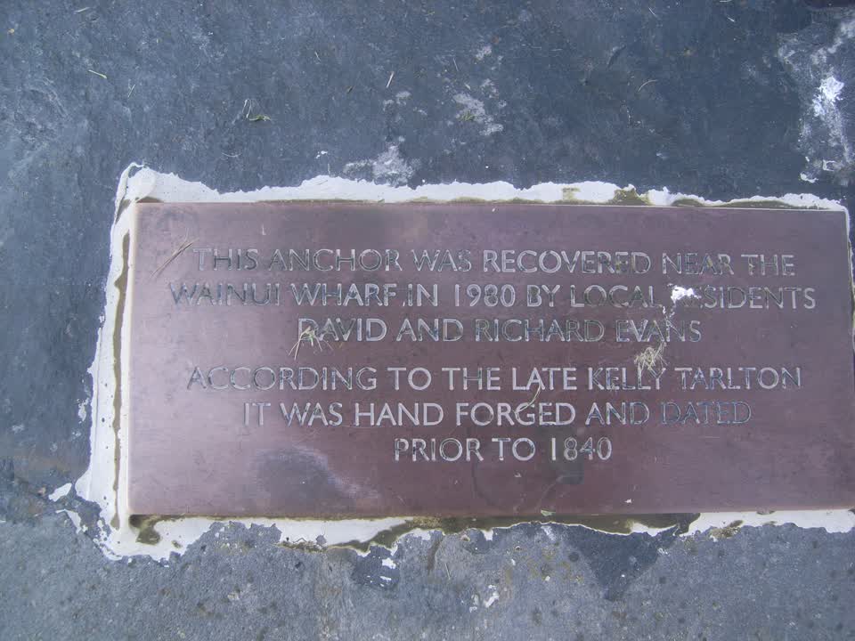 the register’s photograph of the plaque at Wainui Wharf Anchor