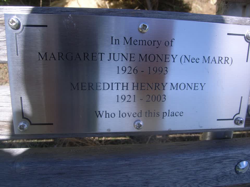 the register’s photograph of the plaque at Duvauchelle Cemetery