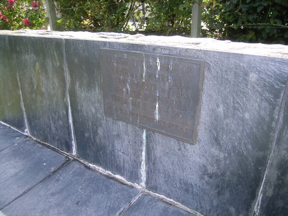 the register’s photograph of the plaque at Cenotaph War Memorial