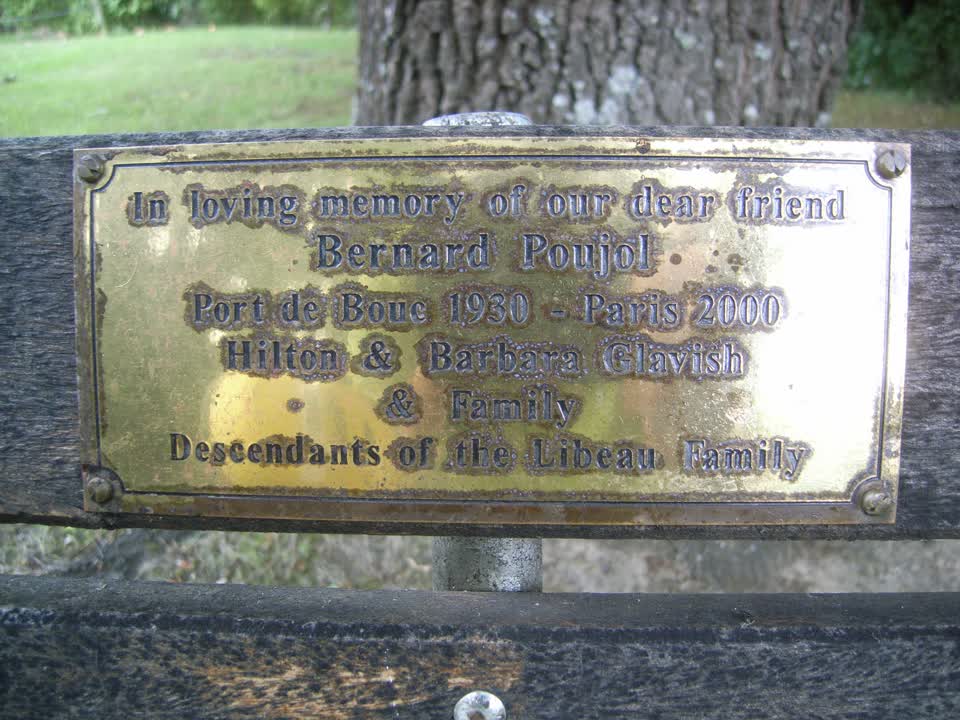 the register’s photograph of the plaque at L'Aube Hill Reserve