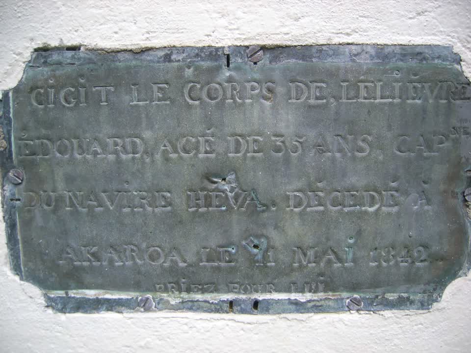 the register’s photograph of the plaque at L'Aube Hill Reserve