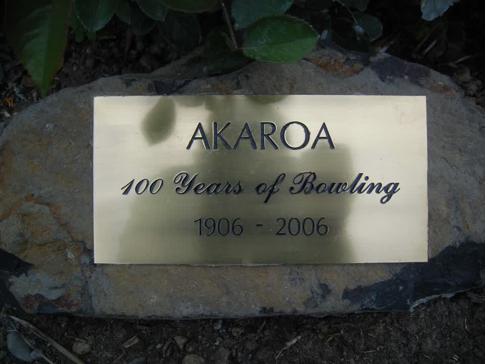 the register’s photograph of the plaque at Akaroa Bowling Green