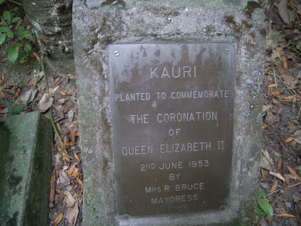 the register’s photograph of the plaque at Garden Of Tane
