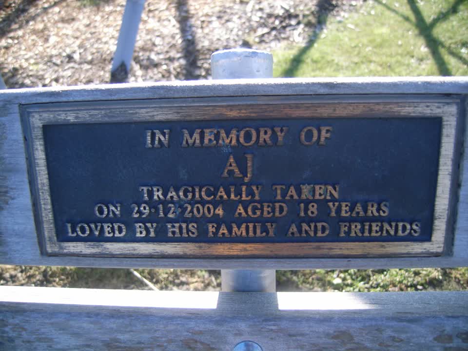 the register’s photograph of the plaque at Westlake Reserve