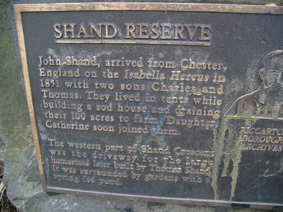the register’s photograph of the plaque at Shand Crescent Reserve