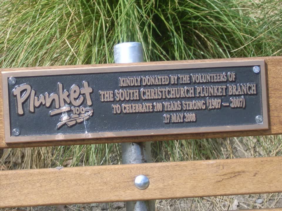 the register’s photograph of the plaque at Holliss Reserve