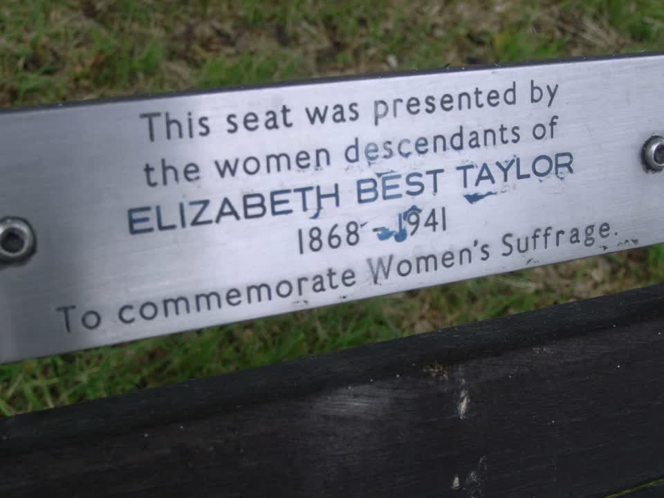 the register’s photograph of the plaque at Cashmere Village Green