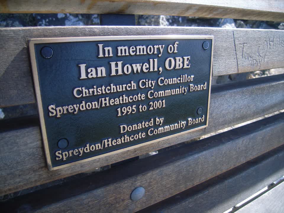 the register’s photograph of the plaque at Cracroft Reserve
