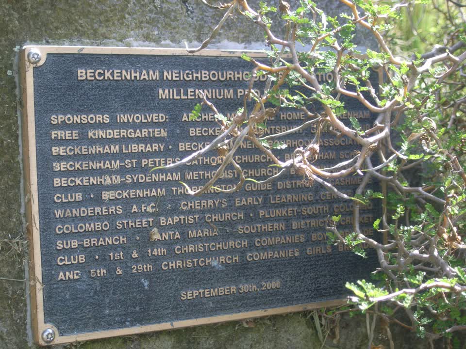 the register’s photograph of the plaque at Beckenham Park