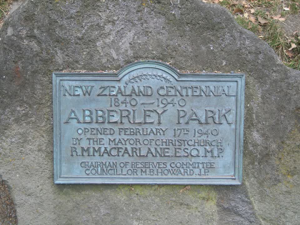 the register’s photograph of the plaque at Abberley Park