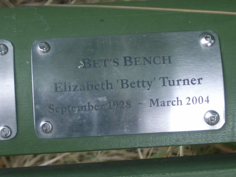 the register’s photograph of the plaque at Waiwetu Reserve