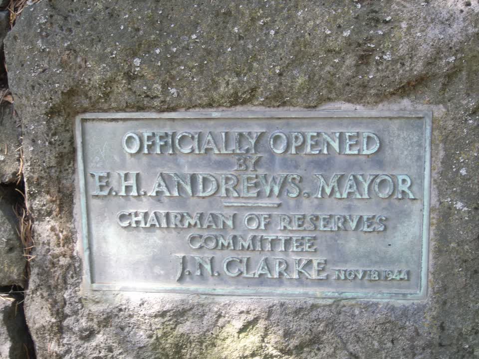 the register’s photograph of the plaque at Risingholme Park