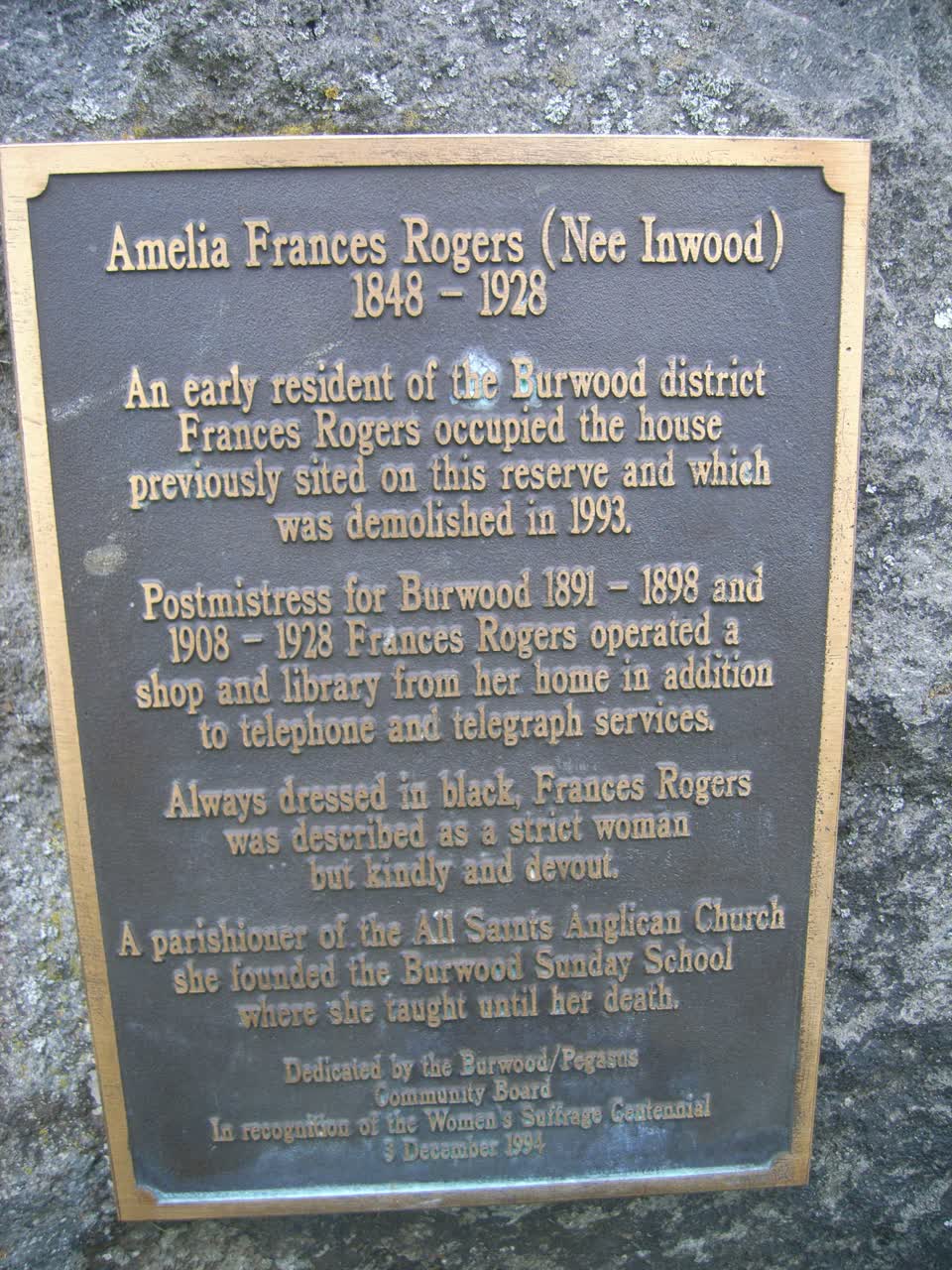 the register’s photograph of the plaque at Amelia Rogers Reserve