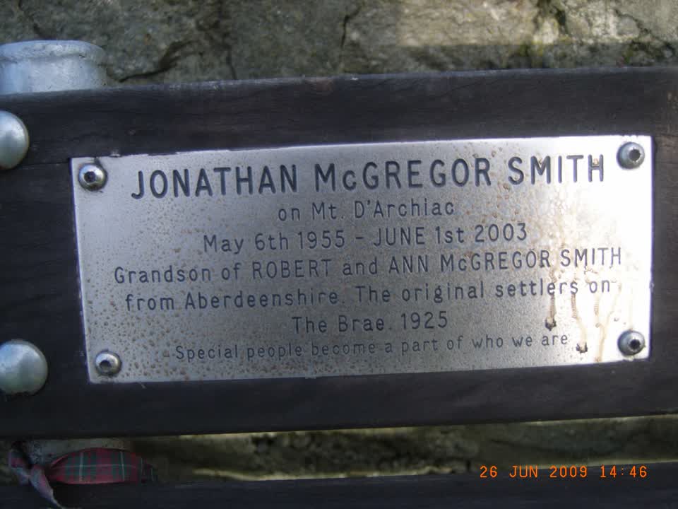 the register’s photograph of the plaque at The Brae