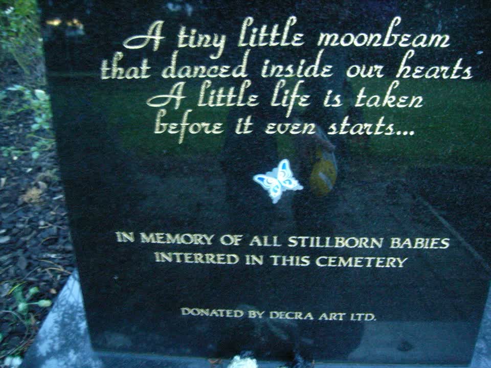 the register’s photograph of the plaque at Bromley Cemetery