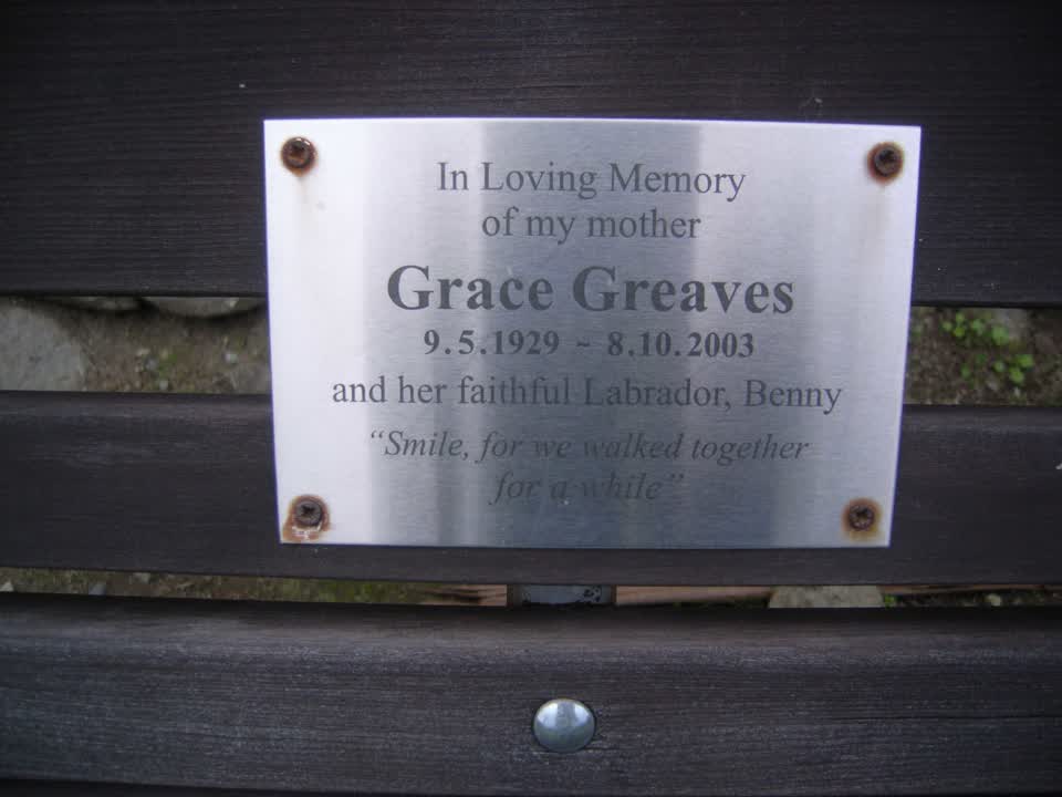 the register’s photograph of the plaque at Old School Reserve