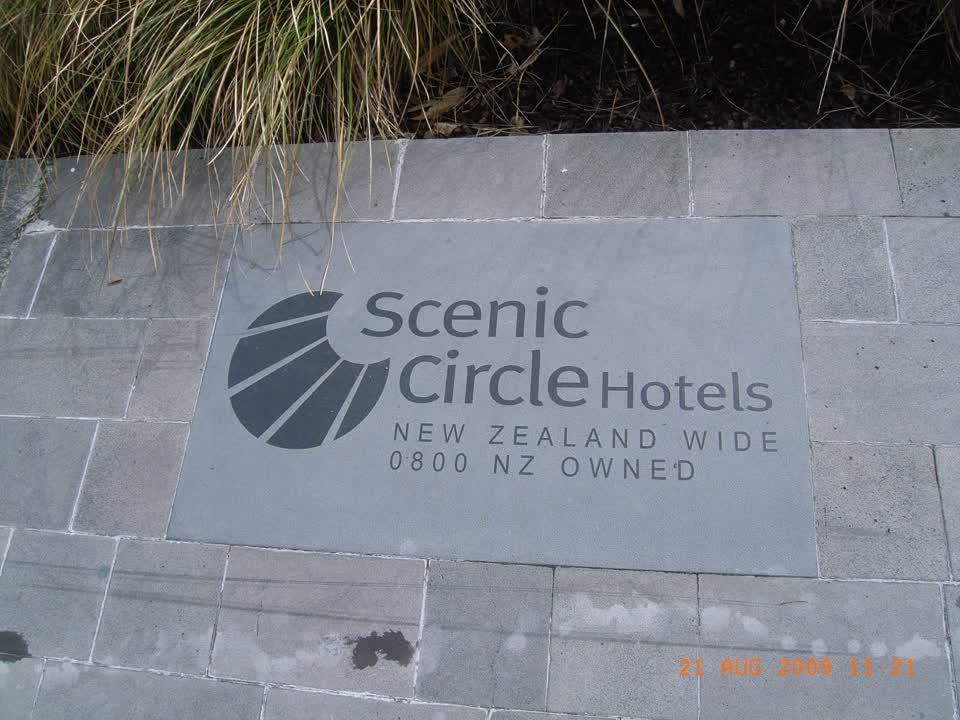 the register’s photograph of the plaque at Fire Fighters Reserve