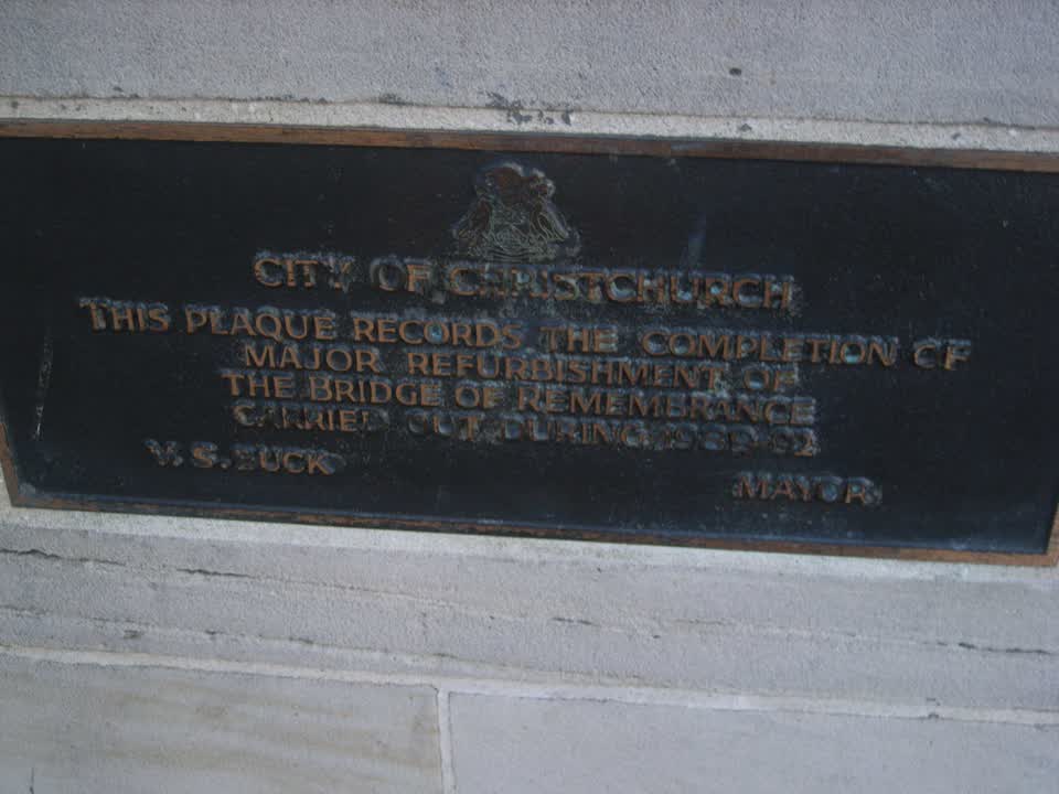 the register’s photograph of the plaque at Bridge Of Remembrance