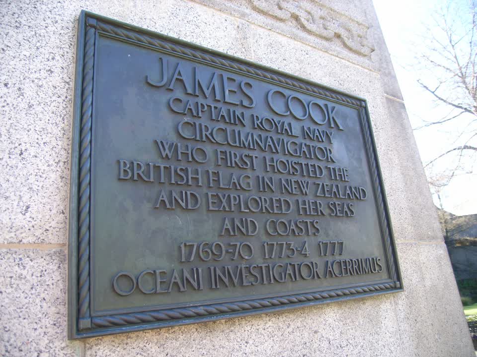 the register’s photograph of the plaque at Captian Cook