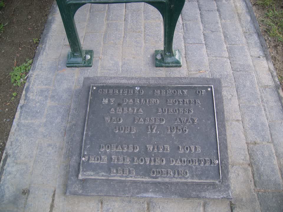 the register’s photograph of the plaque at Ruru Lawn Cemetery